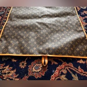 Louis Vuitton Garment Cover